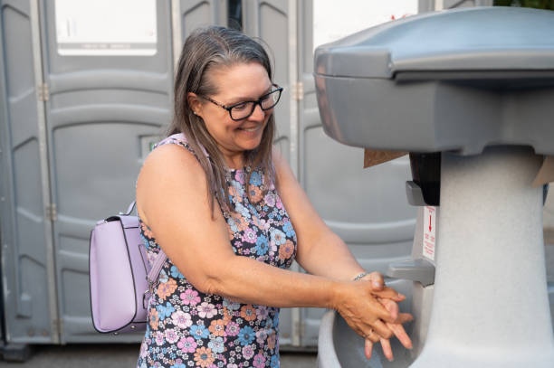 Portable Toilet Options We Offer in Oak Point, TX